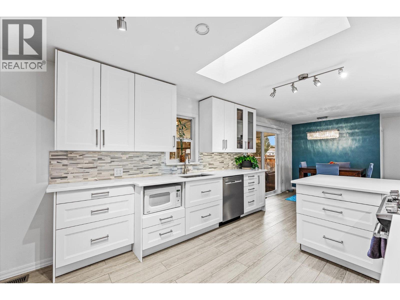 13614 Spencer Avenue, Summerland, British Columbia  V0H 1Z0 - Photo 12 - 10374688