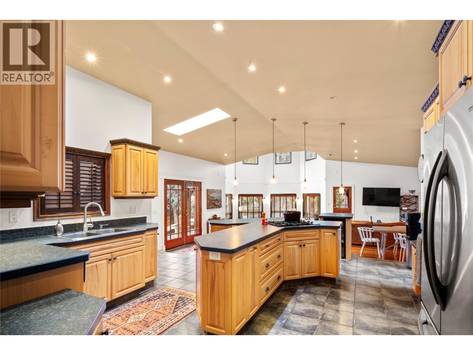 335 Middle Bench Road, Penticton, British Columbia  V2A 8S8 - Photo 11 - 10374887