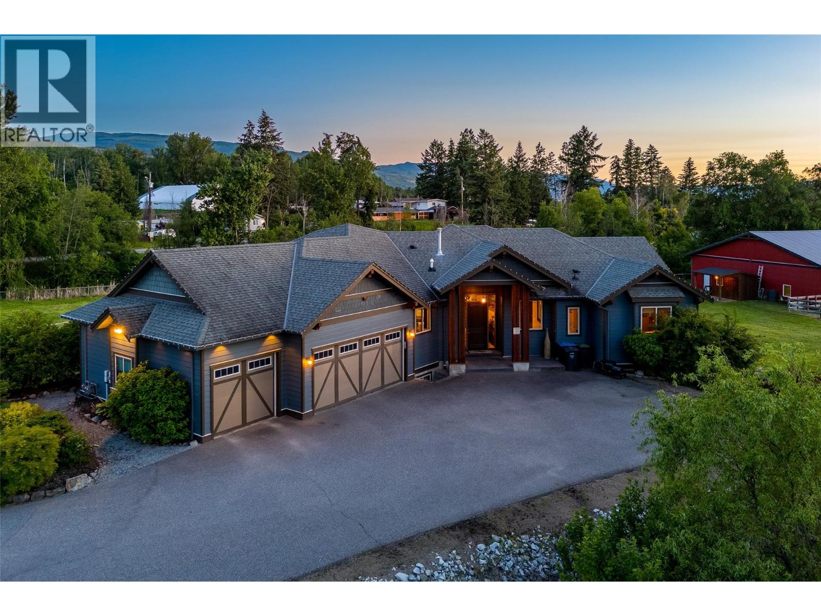 4284 Jaud Road, Kelowna, British Columbia  V1W 4C5 - Photo 2 - 10374243