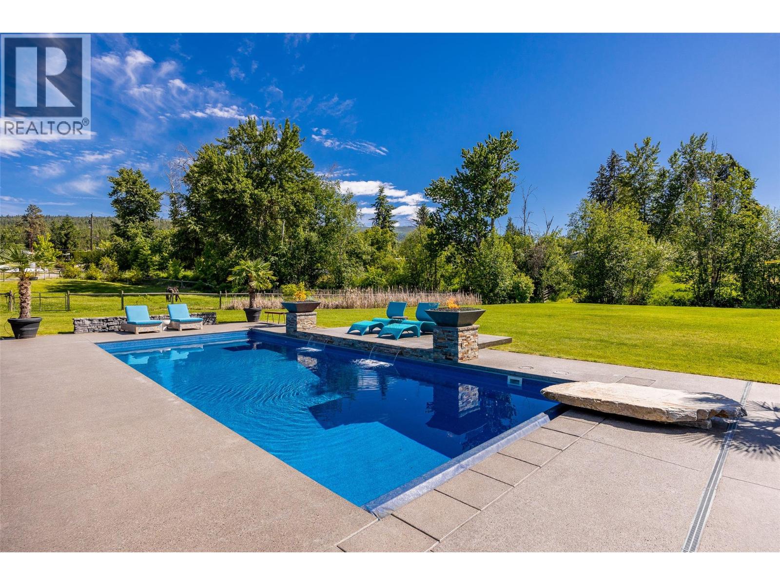 4284 Jaud Road, Kelowna, British Columbia  V1W 4C5 - Photo 33 - 10374243