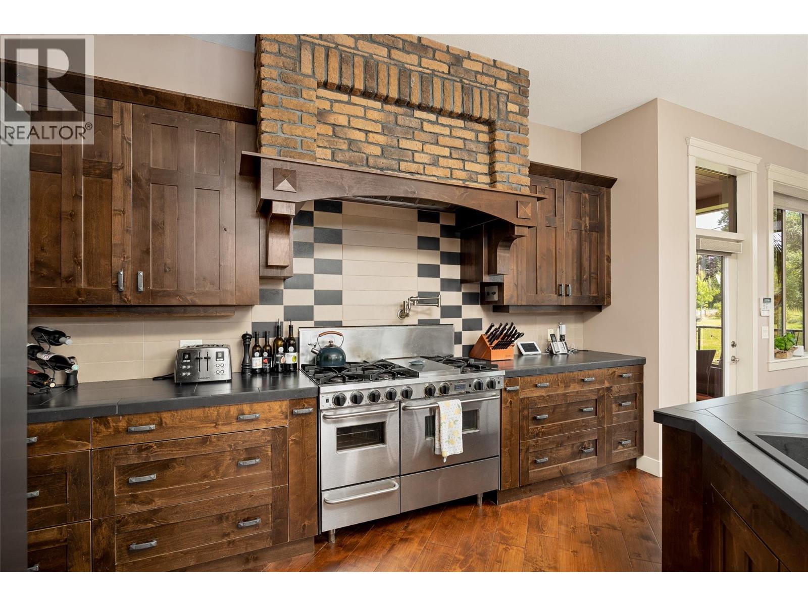 4284 Jaud Road, Kelowna, British Columbia  V1W 4C5 - Photo 51 - 10374243