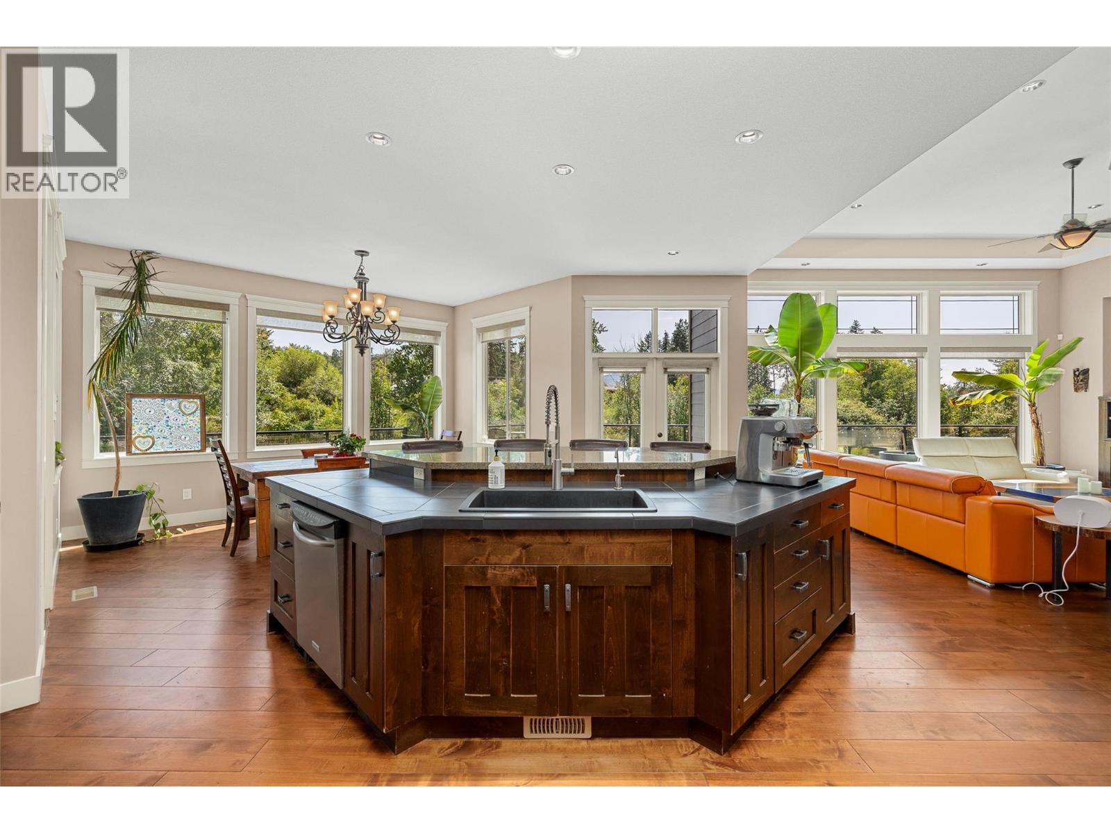 4284 Jaud Road, Kelowna, British Columbia  V1W 4C5 - Photo 53 - 10374243