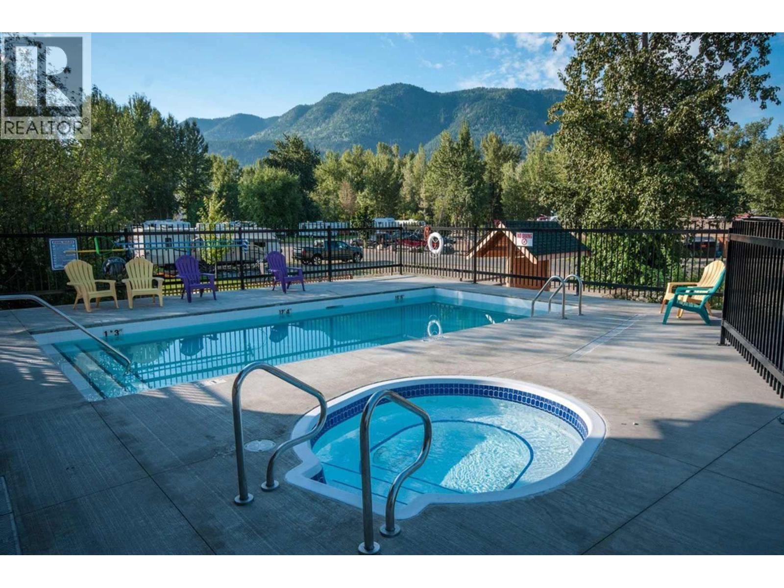 8 Eagle Lane, Lee Creek, British Columbia  V0E 1M4 - Photo 33 - 10374303