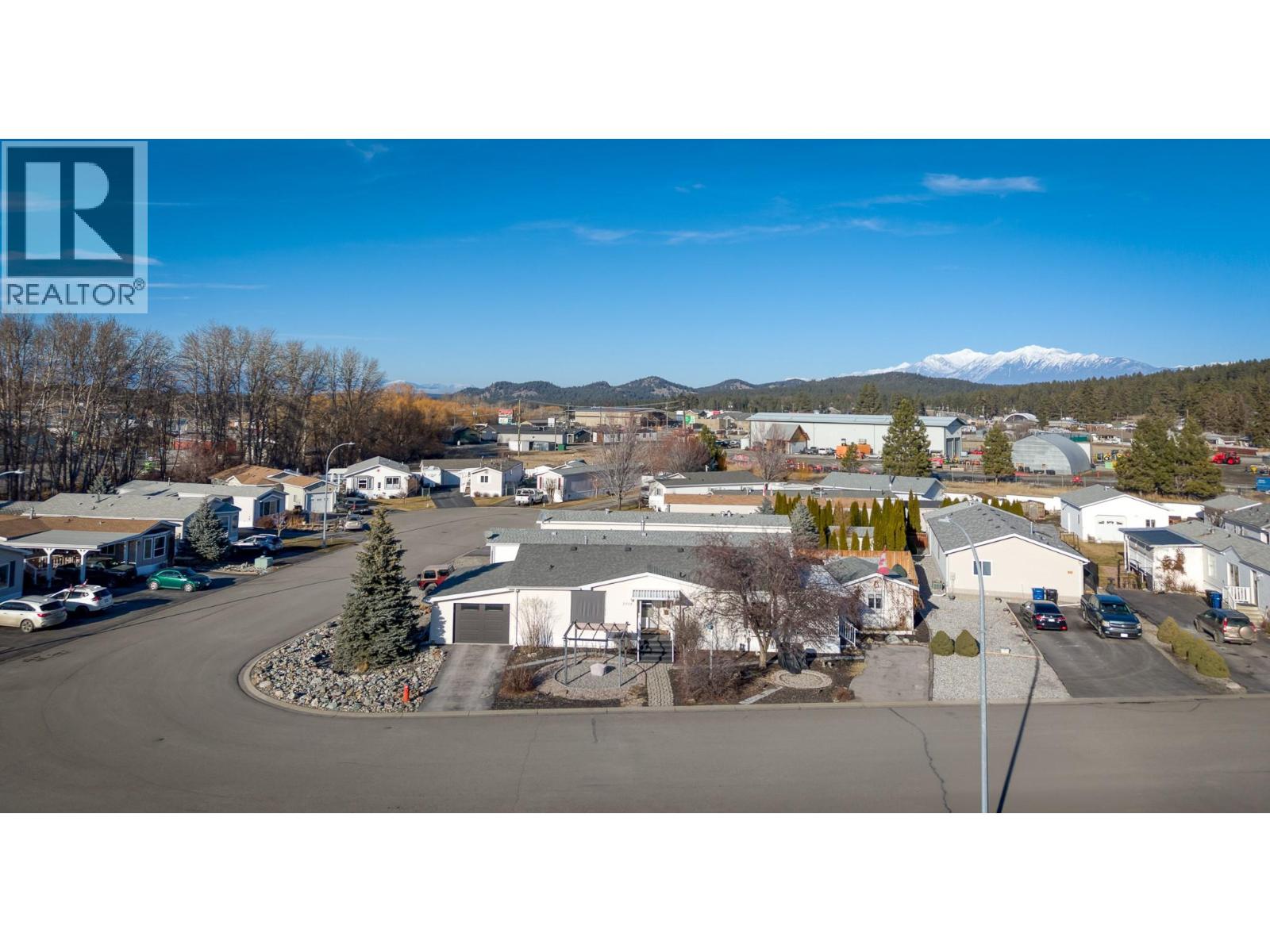 2116 Kokanee  N Court, Cranbrook, British Columbia  V1C 6N7 - Photo 2 - 10375265