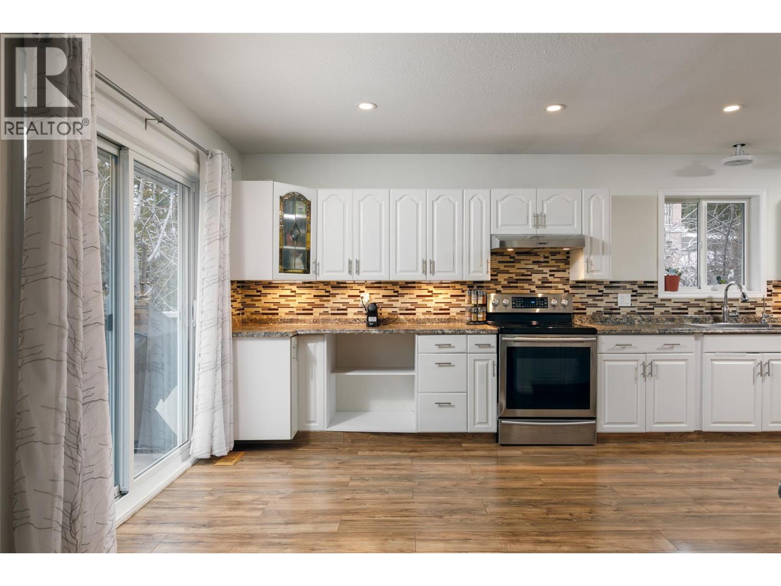 2611 Guidi Road, West Kelowna, British Columbia  V1Z 3J9 - Photo 6 - 10374097