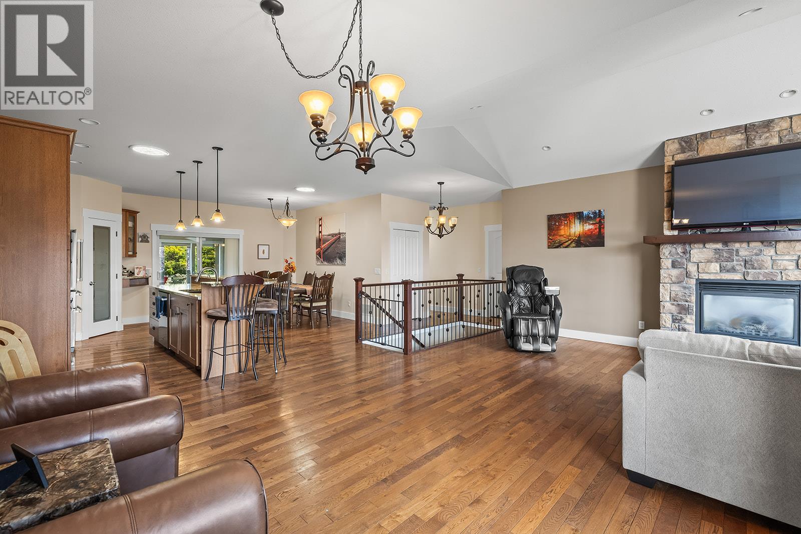 3431 Camelback Drive, Kelowna, British Columbia  V1Z 8A8 - Photo 18 - 10375084