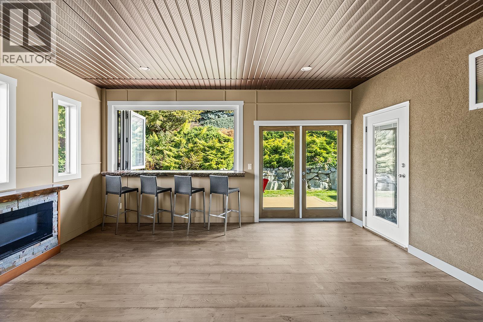 3431 Camelback Drive, Kelowna, British Columbia  V1Z 8A8 - Photo 21 - 10375084