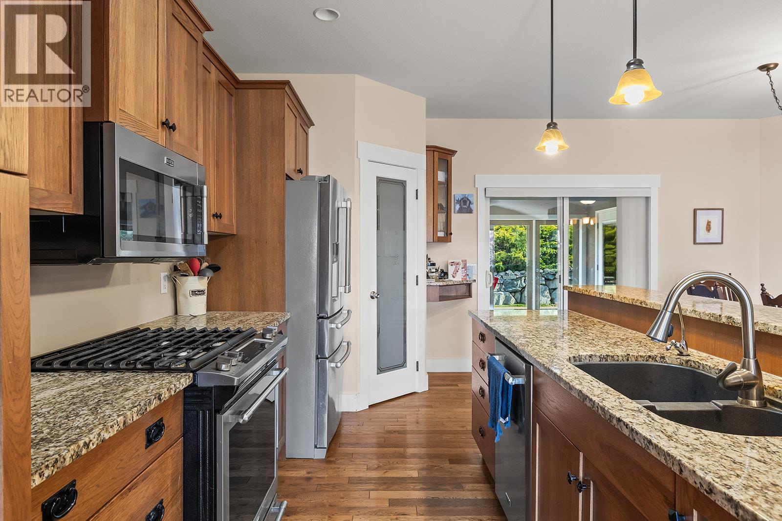 3431 Camelback Drive, Kelowna, British Columbia  V1Z 8A8 - Photo 9 - 10375084