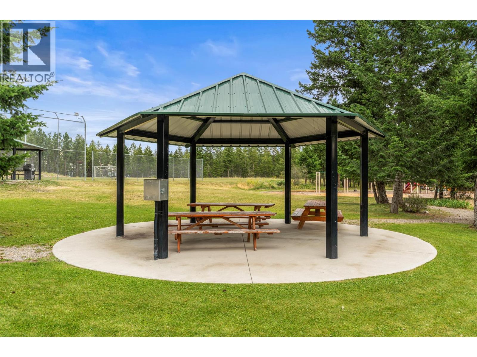 450 Mountain Drive, Vernon, British Columbia  V1H 2B9 - Photo 12 - 10375271