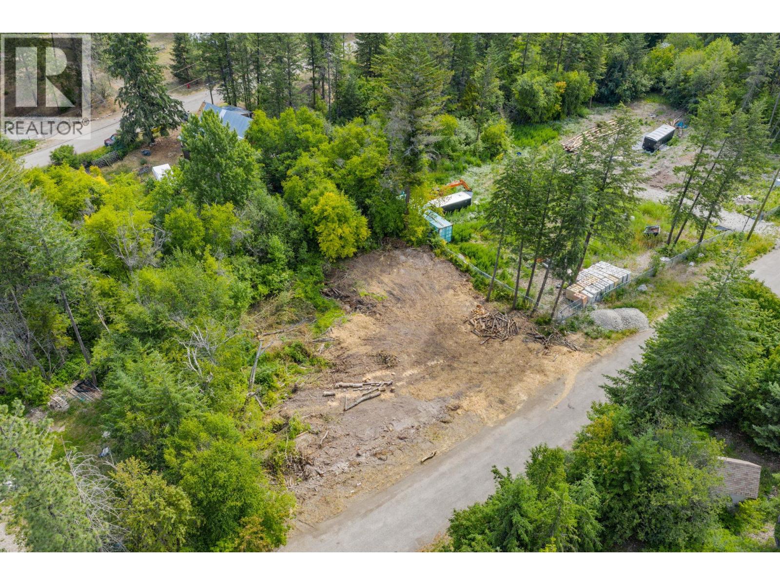 830 Balsam Road, fintry, British Columbia