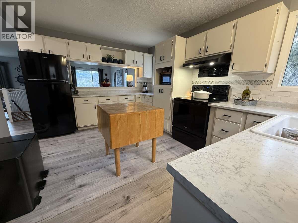 3304 White Lake Road, White Lake, British Columbia  V0E 2W1 - Photo 39 - 10375250