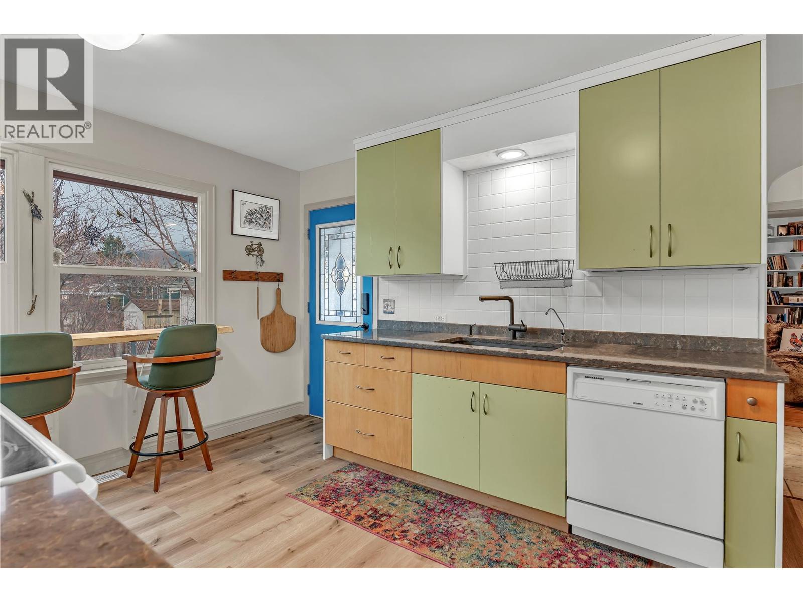 10919 Acland Street, Summerland, British Columbia  V0H 1Z0 - Photo 6 - 10375311