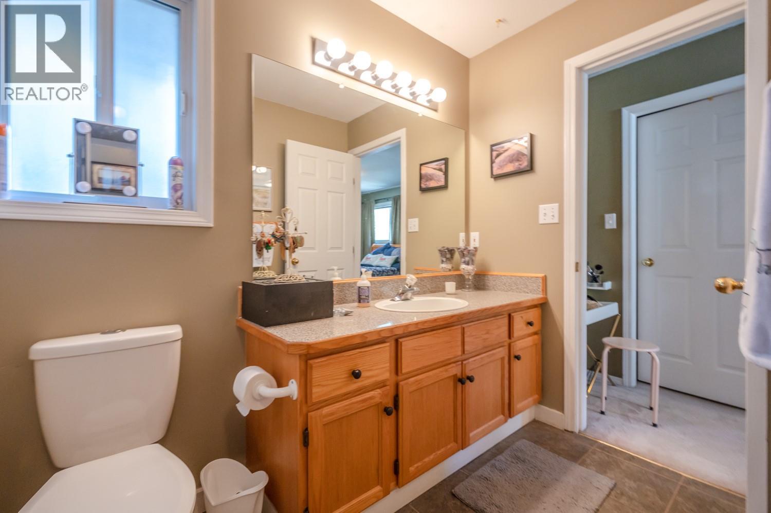 335 Sudbury Avenue, Penticton, British Columbia  V2A 8M7 - Photo 8 - 10375244