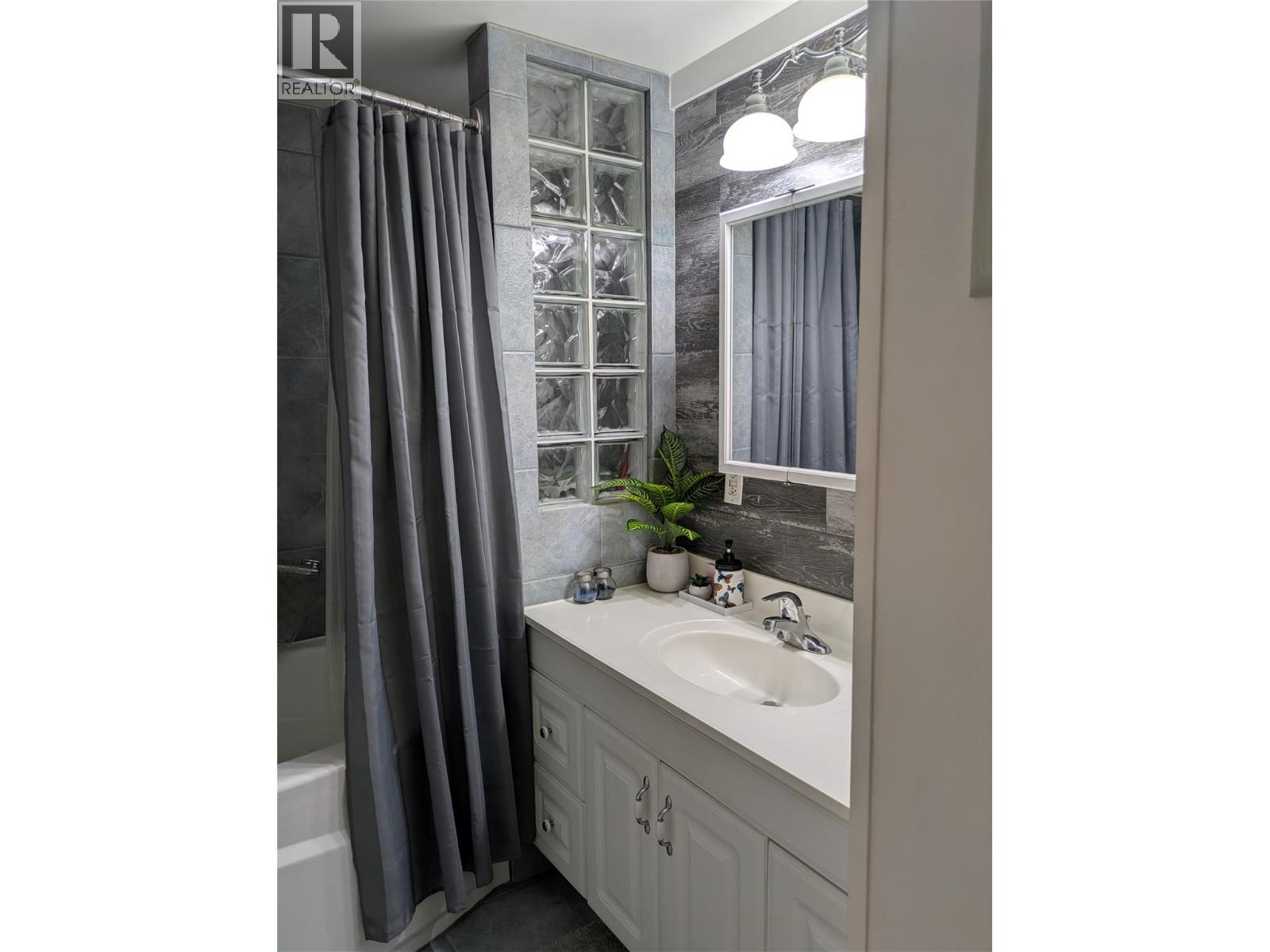 3745 Lakeshore Road Unit# 89, Kelowna, British Columbia  V1W 3K4 - Photo 17 - 10375299