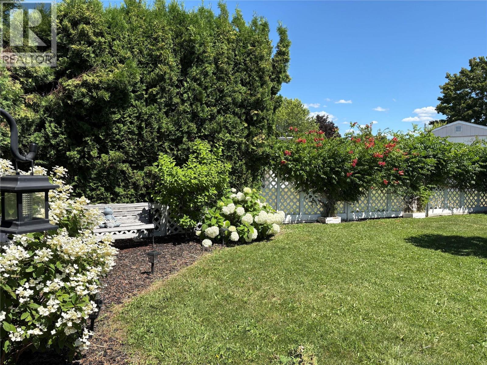 3745 Lakeshore Road Unit# 89, Kelowna, British Columbia  V1W 3K4 - Photo 34 - 10375299