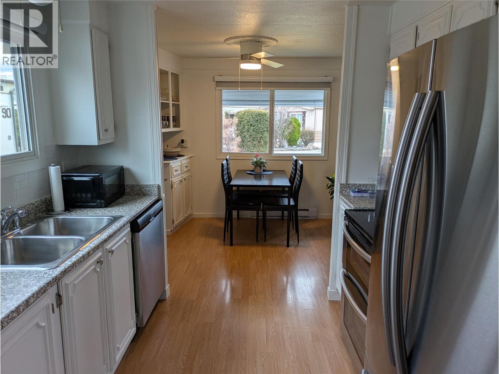 3745 Lakeshore Road Unit# 89, Kelowna, British Columbia  V1W 3K4 - Photo 6 - 10375299