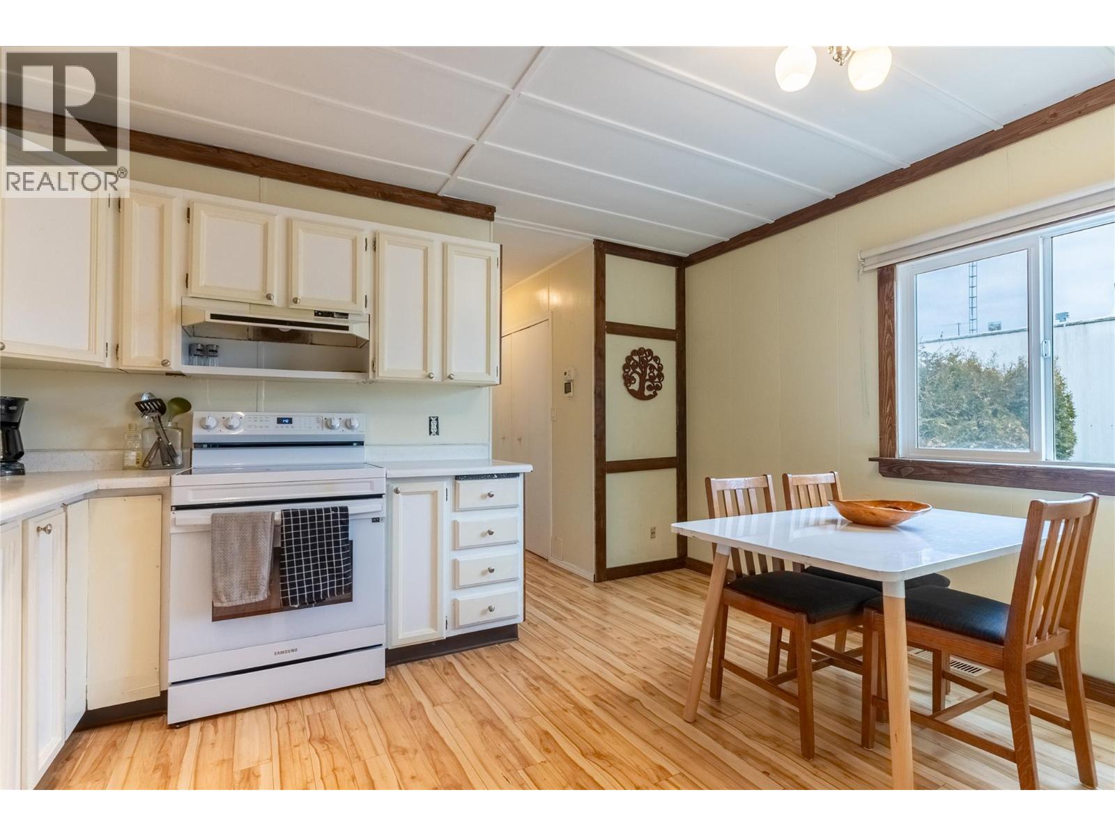 34 Edward Street, Kamloops, British Columbia  V2B 4G1 - Photo 5 - 10374968