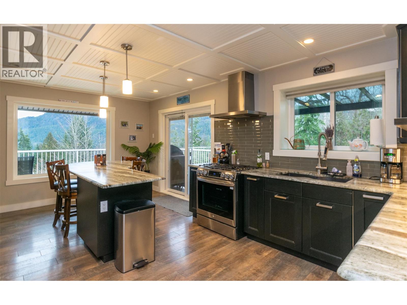 2617 Mountview Drive, Blind Bay, British Columbia  V0E 1H1 - Photo 10 - 10374831