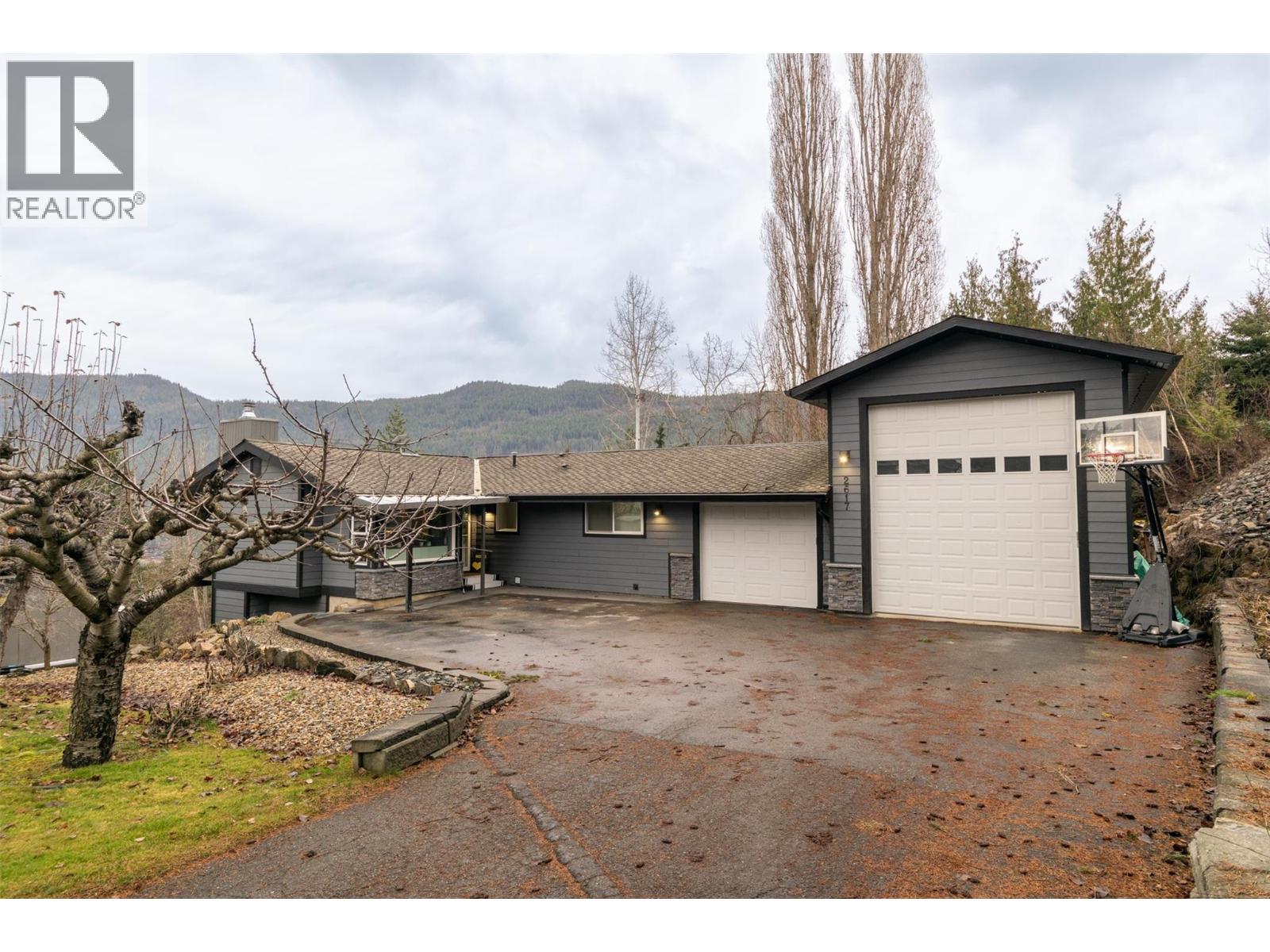 2617 Mountview Drive, Blind Bay, British Columbia  V0E 1H1 - Photo 6 - 10374831