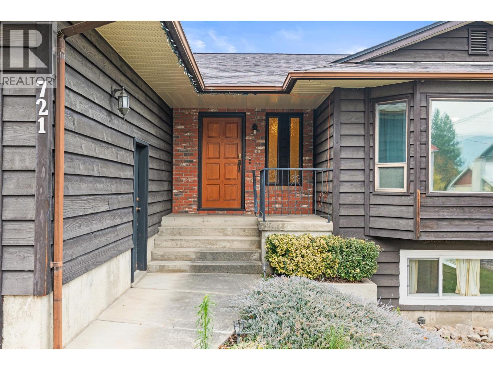 721 Granville Avenue, Enderby, British Columbia  V0E 1V0 - Photo 2 - 10375285