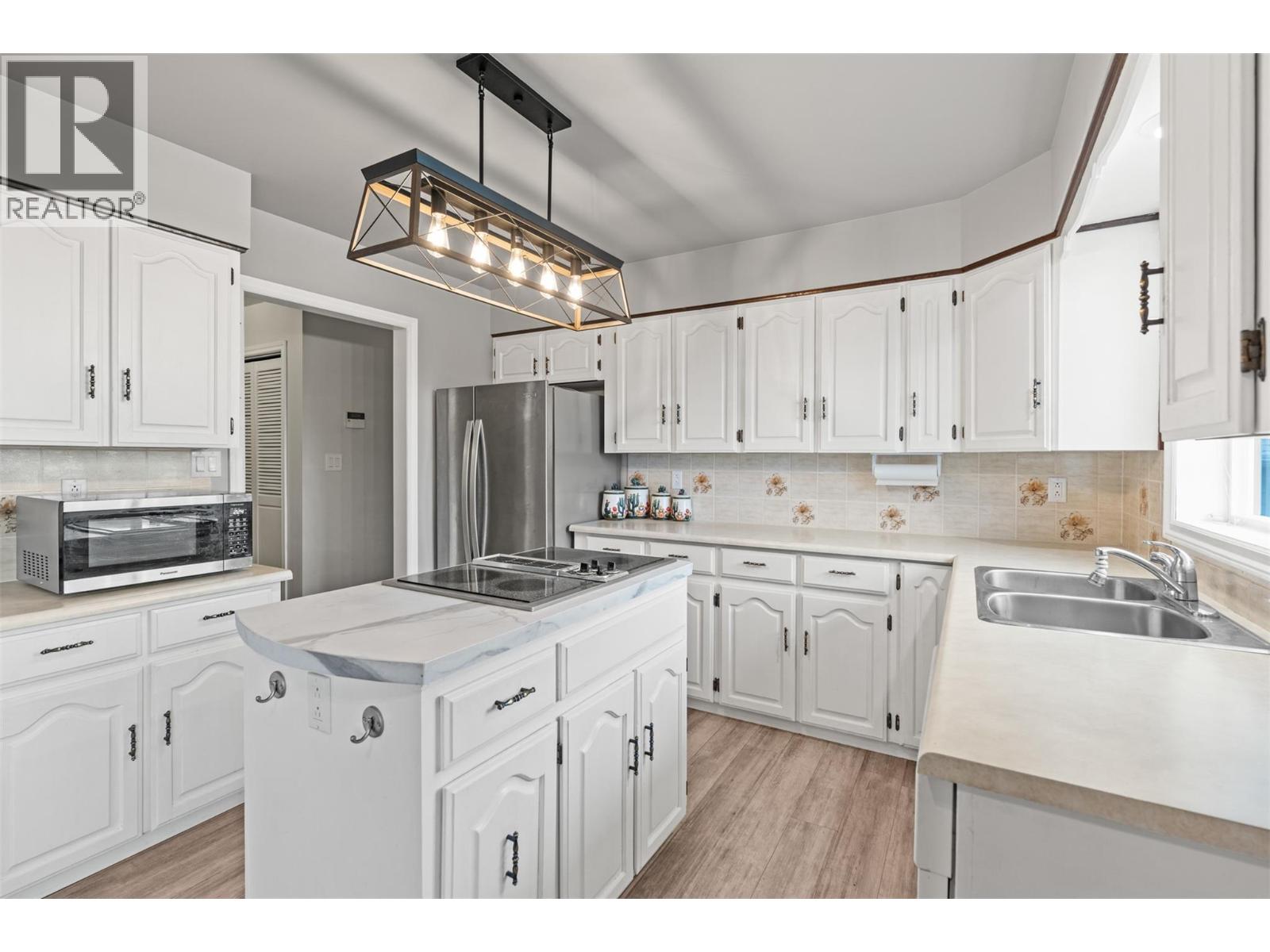 721 Granville Avenue, Enderby, British Columbia  V0E 1V0 - Photo 5 - 10375285