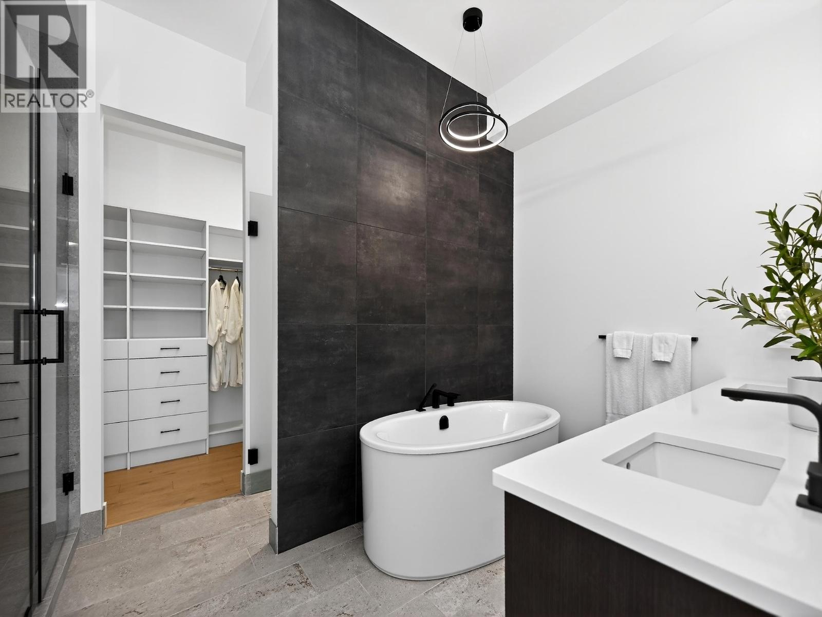105 Predator Ridge Drive Unit# 24, Vernon, British Columbia  V1H 0A5 - Photo 43 - 10375268
