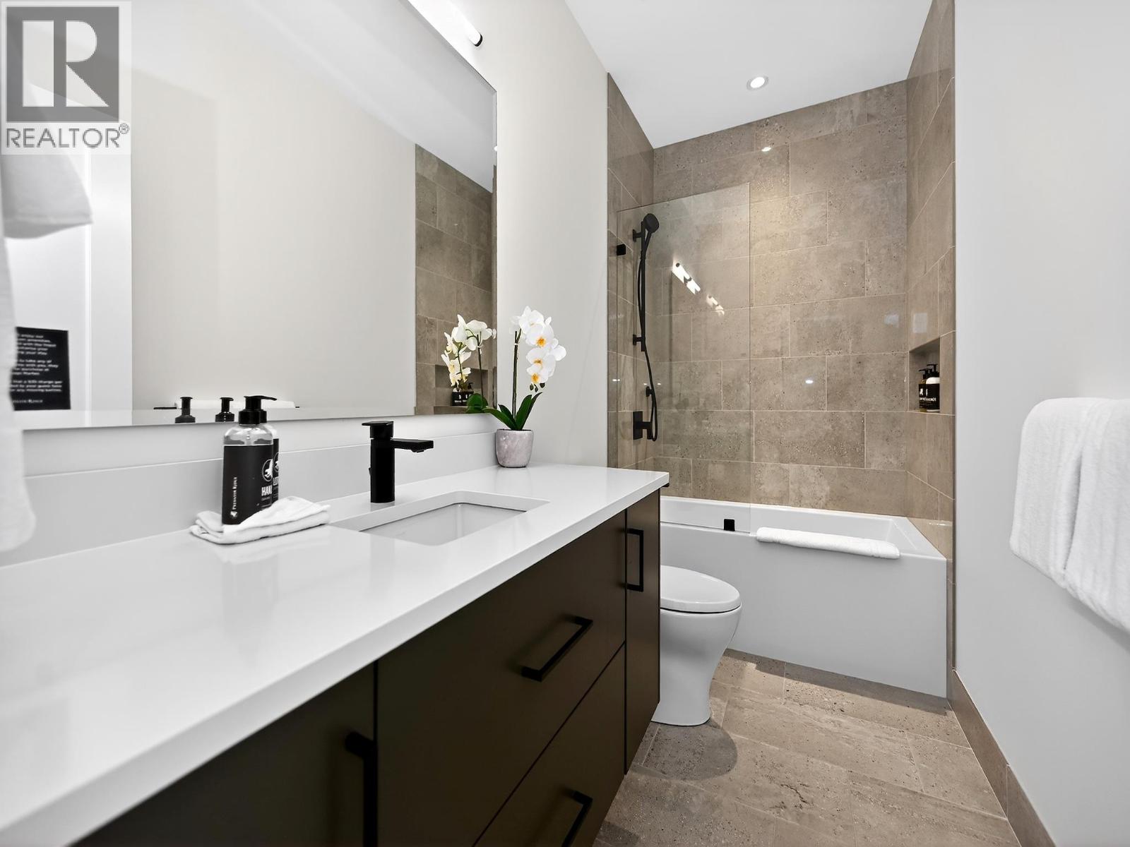 105 Predator Ridge Drive Unit# 24, Vernon, British Columbia  V1H 0A5 - Photo 57 - 10375268