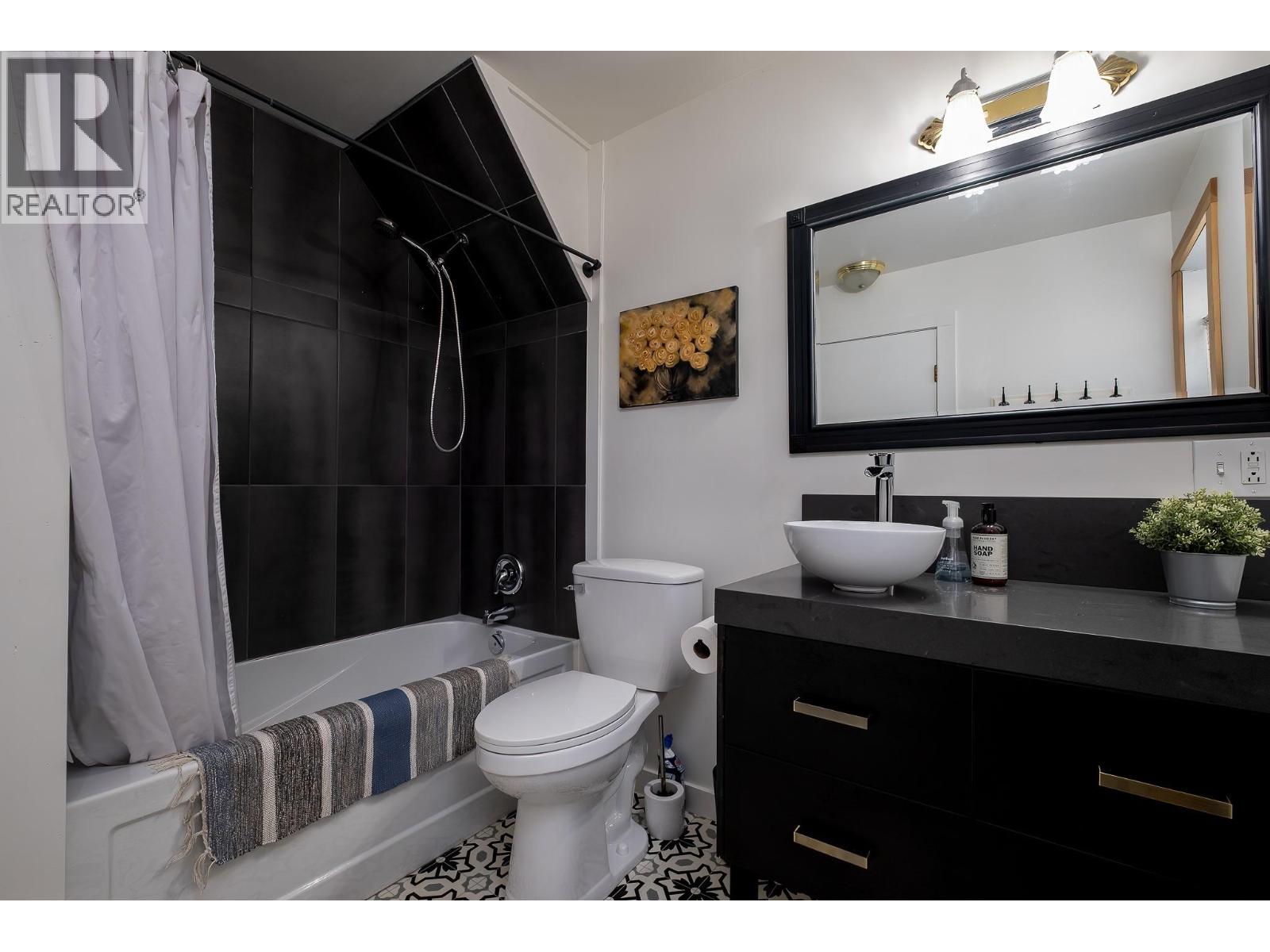 792 Rossland Avenue, Trail, British Columbia  V1R 3N3 - Photo 30 - 10367134