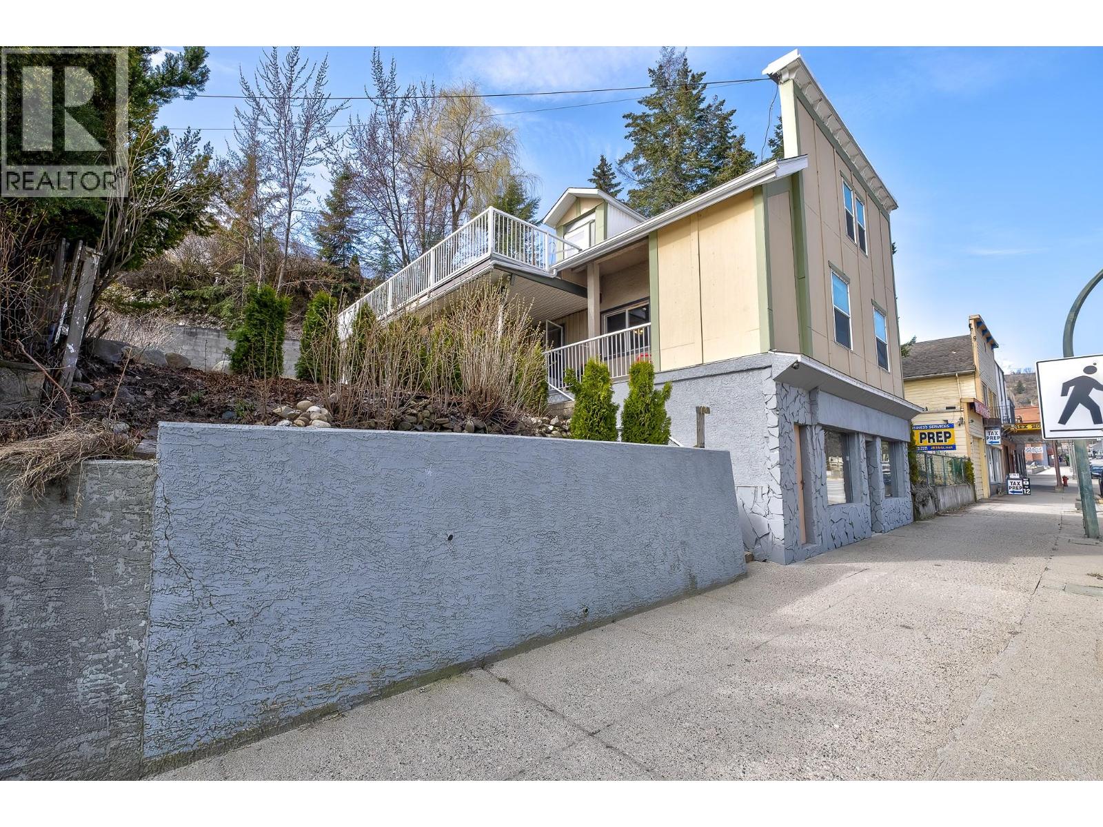 792 Rossland Avenue, Trail, British Columbia  V1R 3N3 - Photo 38 - 10367134