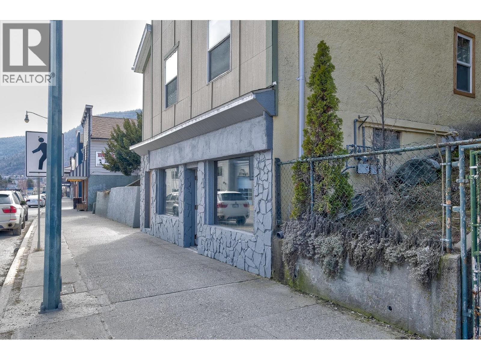 792 Rossland Avenue, Trail, British Columbia  V1R 3N3 - Photo 40 - 10367134