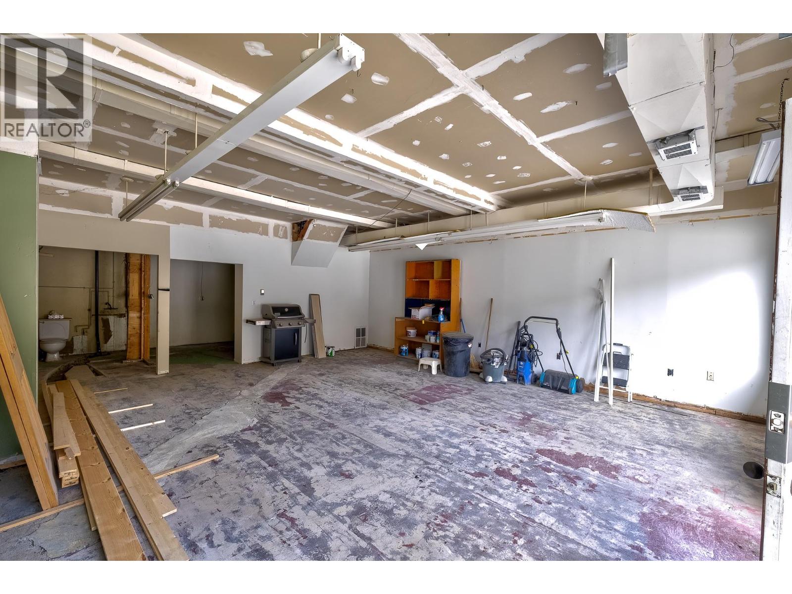 792 Rossland Avenue, Trail, British Columbia  V1R 3N3 - Photo 43 - 10367134