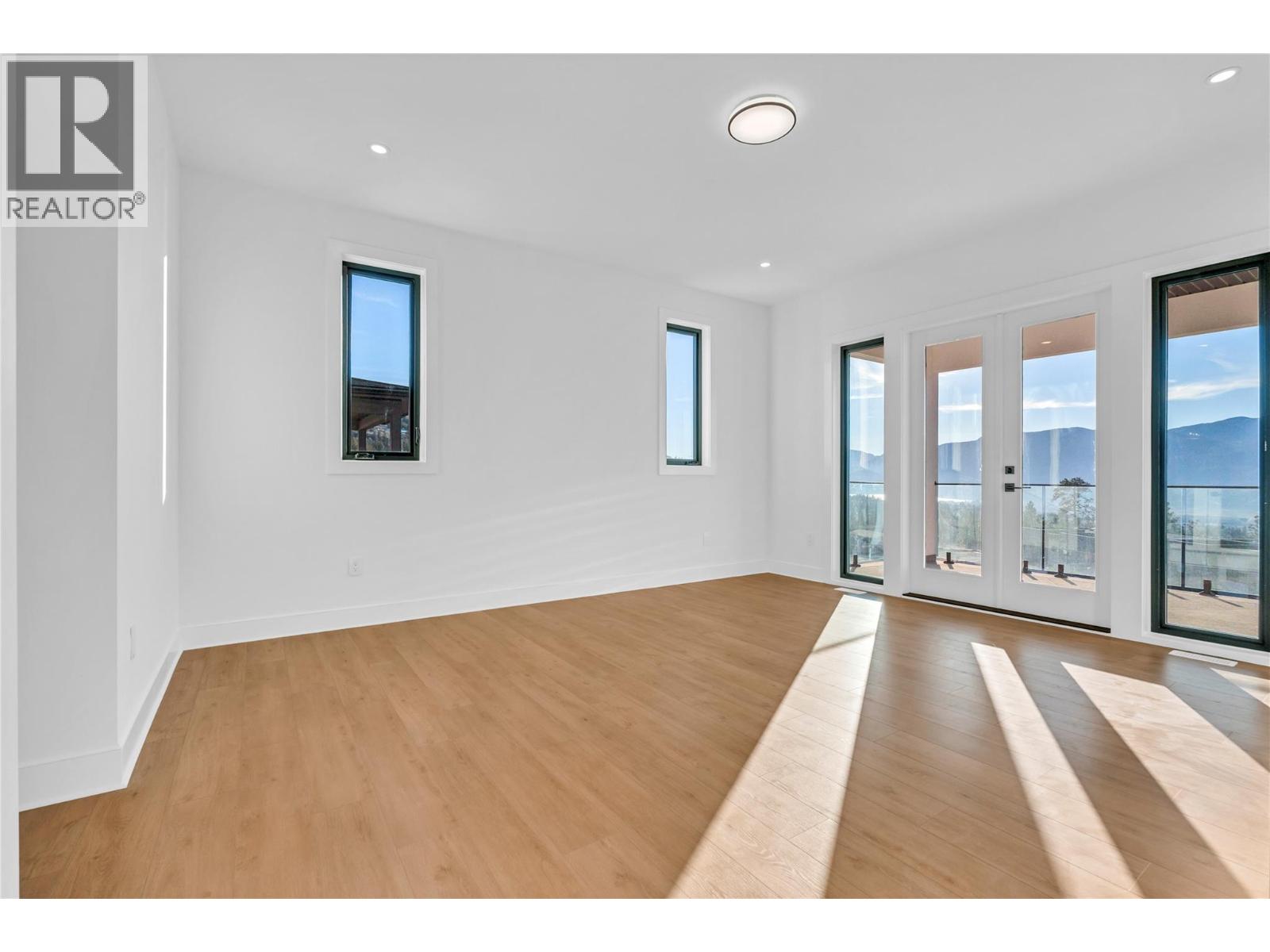 1077 Antler Drive, Penticton, British Columbia  V2A 9G6 - Photo 11 - 10375019