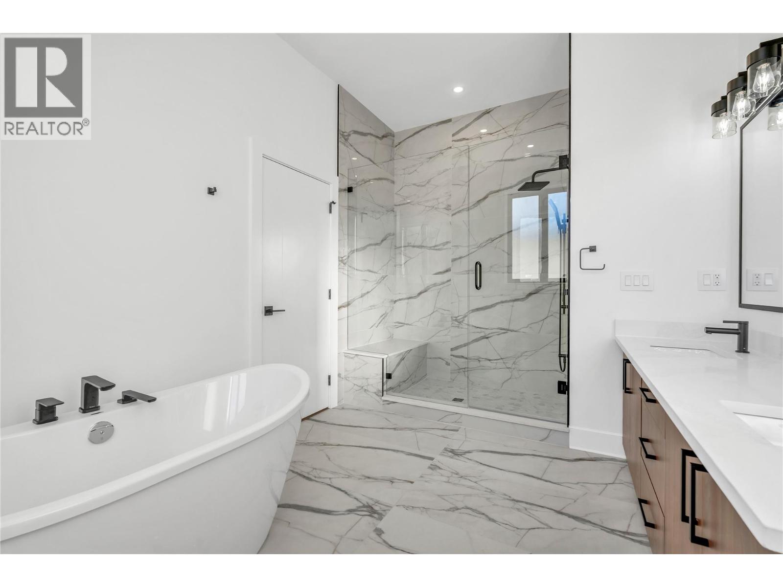 1077 Antler Drive, Penticton, British Columbia  V2A 9G6 - Photo 14 - 10375019