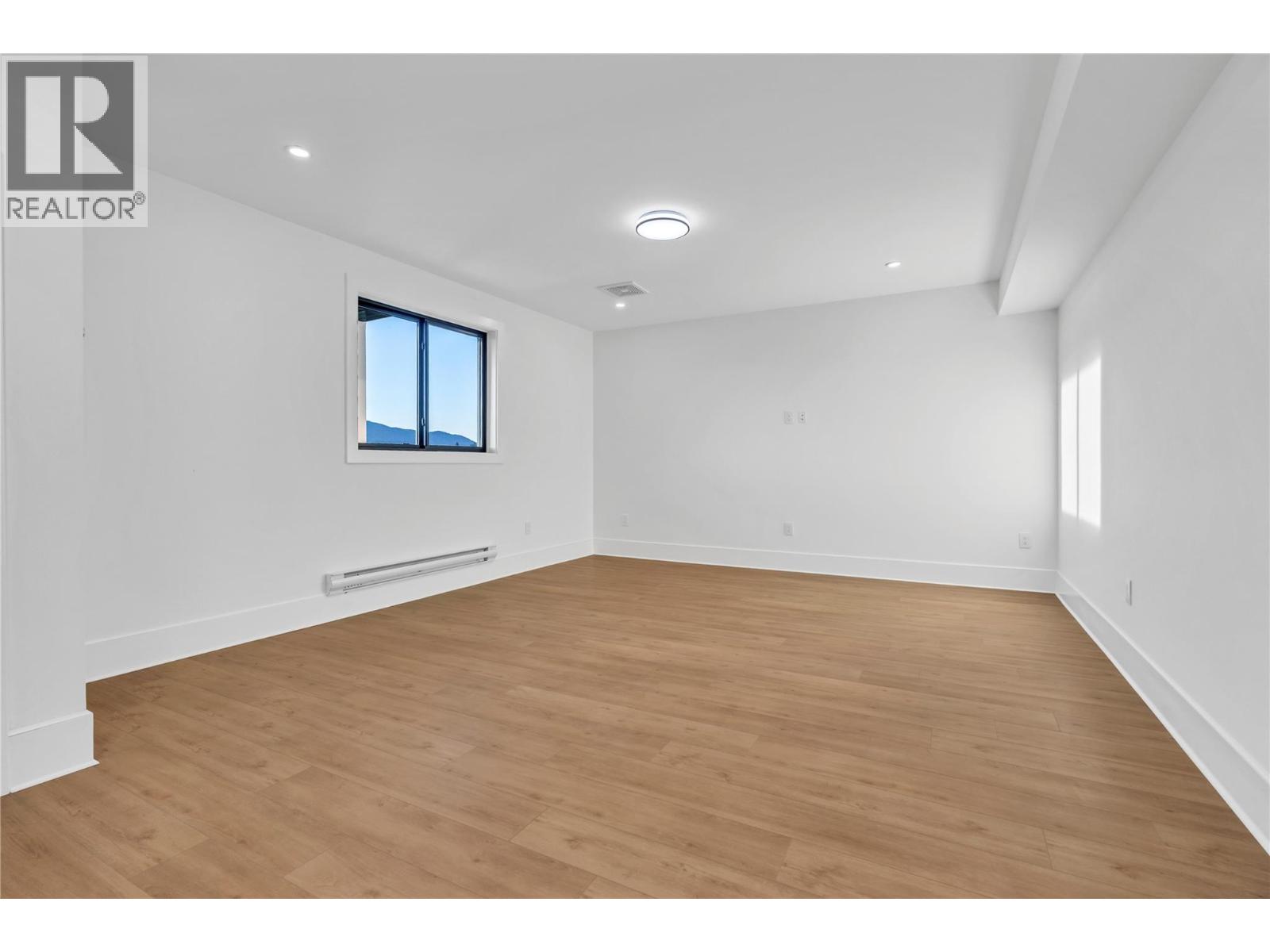 1077 Antler Drive, Penticton, British Columbia  V2A 9G6 - Photo 27 - 10375019