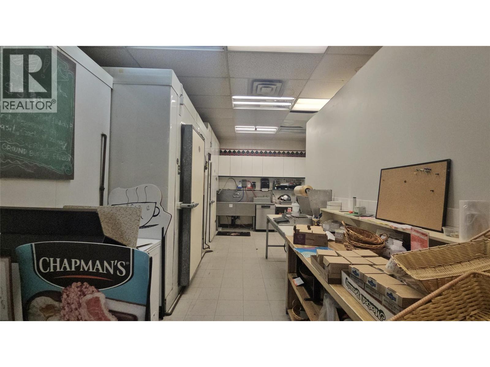 1900 32nd Street, Vernon, British Columbia  V1T 5K8 - Photo 13 - 10375355