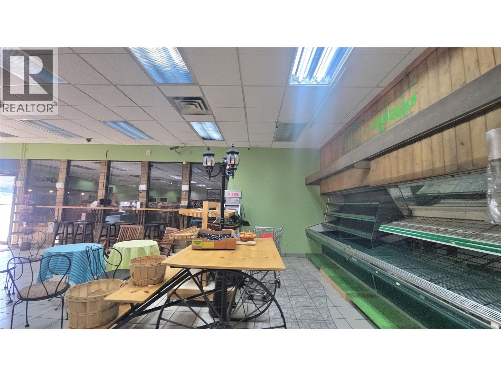 1900 32nd Street, Vernon, British Columbia  V1T 5K8 - Photo 31 - 10375355