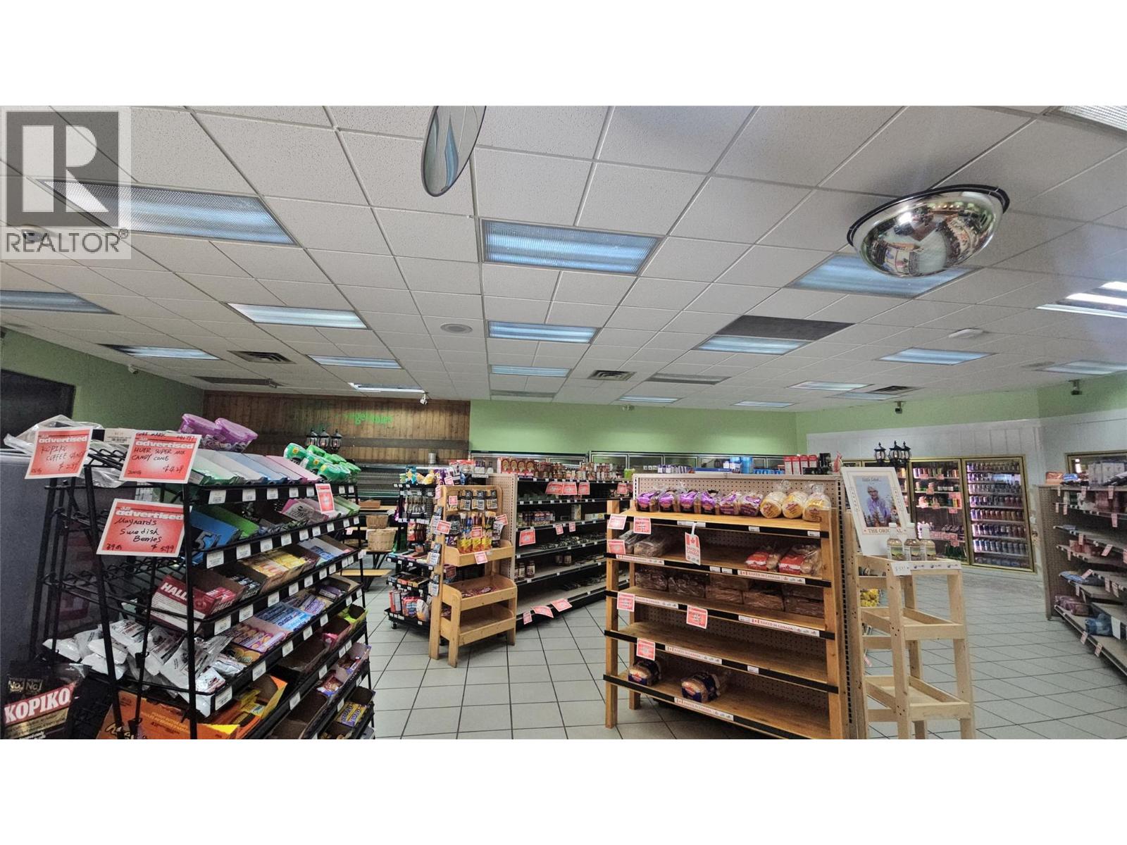 1900 32nd Street, Vernon, British Columbia  V1T 5K8 - Photo 35 - 10375355