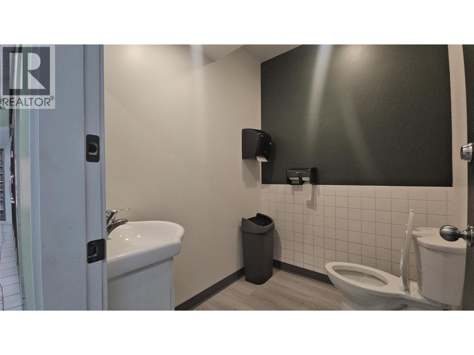 1900 32nd Street, Vernon, British Columbia  V1T 5K8 - Photo 39 - 10375355