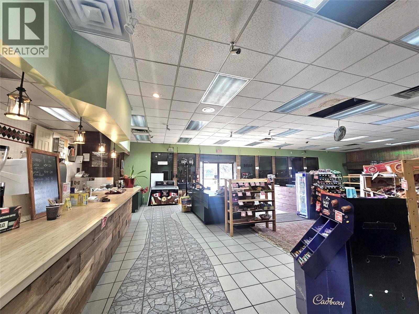 1900 32nd Street, Vernon, British Columbia  V1T 5K8 - Photo 8 - 10375355