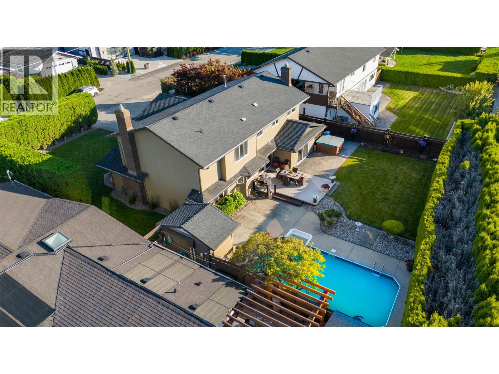 1638 Pritchard Drive, West Kelowna, British Columbia  V4T 1X3 - Photo 3 - 10374595