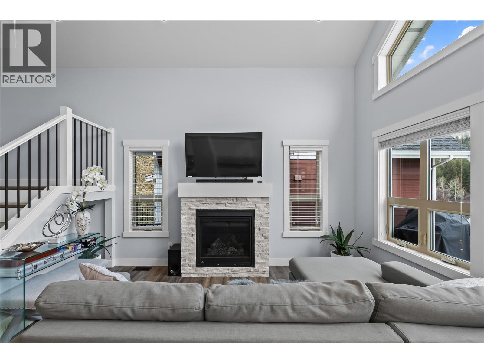7013 Barcelona Drive Unit# 40, Kelowna, British Columbia  V1Z 3R8 - Photo 12 - 10374343
