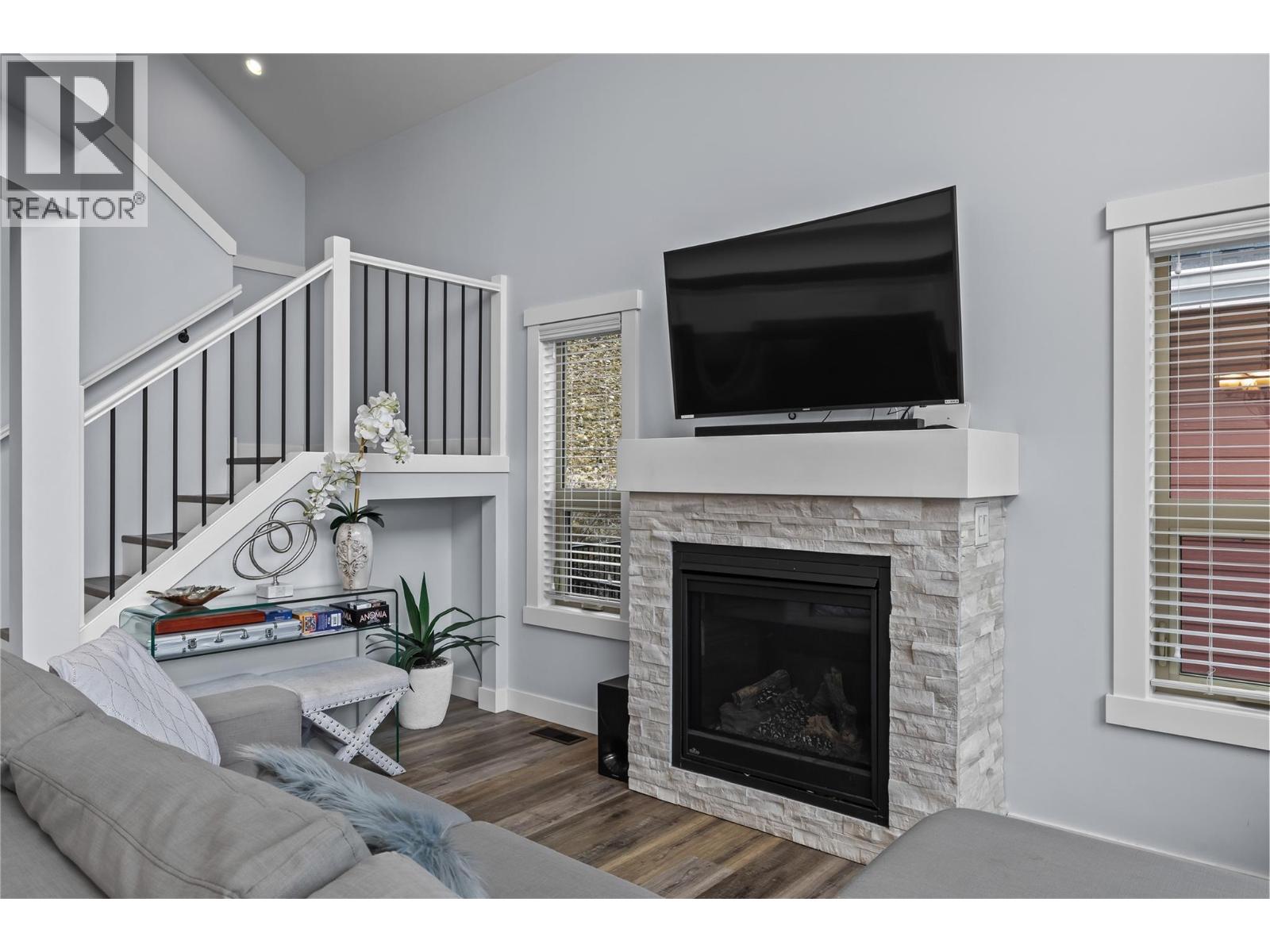 7013 Barcelona Drive Unit# 40, Kelowna, British Columbia  V1Z 3R8 - Photo 14 - 10374343