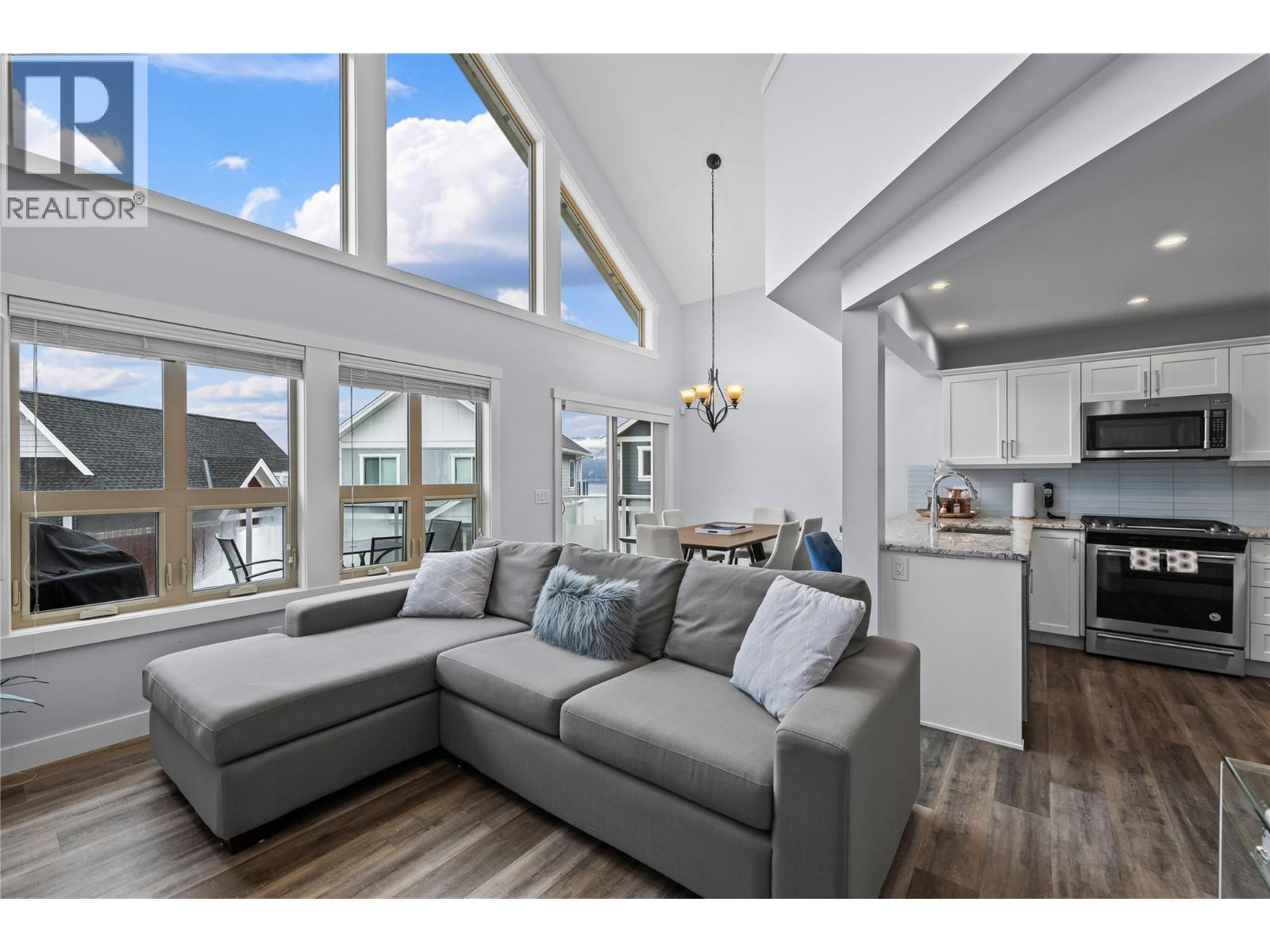 7013 Barcelona Drive Unit# 40, Kelowna, British Columbia  V1Z 3R8 - Photo 15 - 10374343