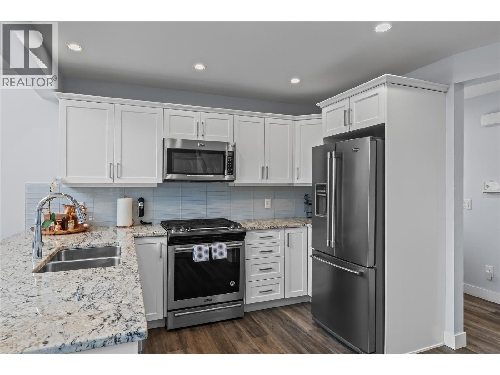 7013 Barcelona Drive Unit# 40, Kelowna, British Columbia  V1Z 3R8 - Photo 24 - 10374343