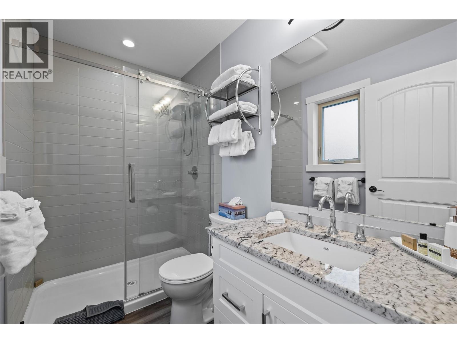 7013 Barcelona Drive Unit# 40, Kelowna, British Columbia  V1Z 3R8 - Photo 28 - 10374343
