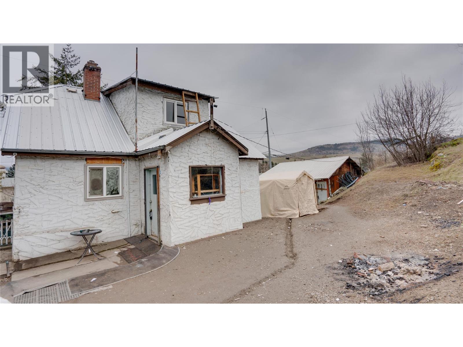 2610 Okeefe Road, Vernon, British Columbia  V1T 7B1 - Photo 10 - 10375121