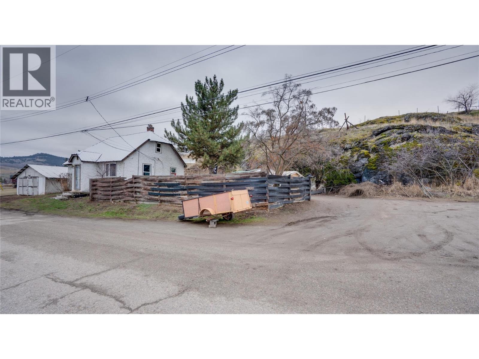 2610 Okeefe Road, Vernon, British Columbia  V1T 7B1 - Photo 5 - 10375121