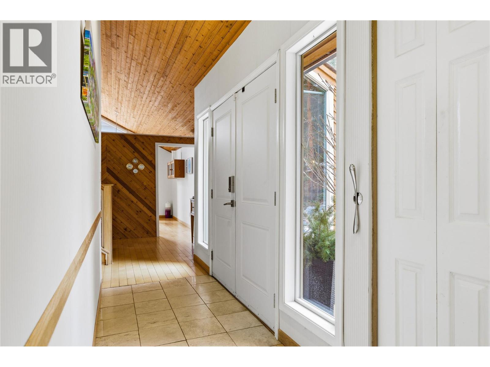 324 Clifton Road N, Kelowna, British Columbia  V1V 1N4 - Photo 18 - 10375192
