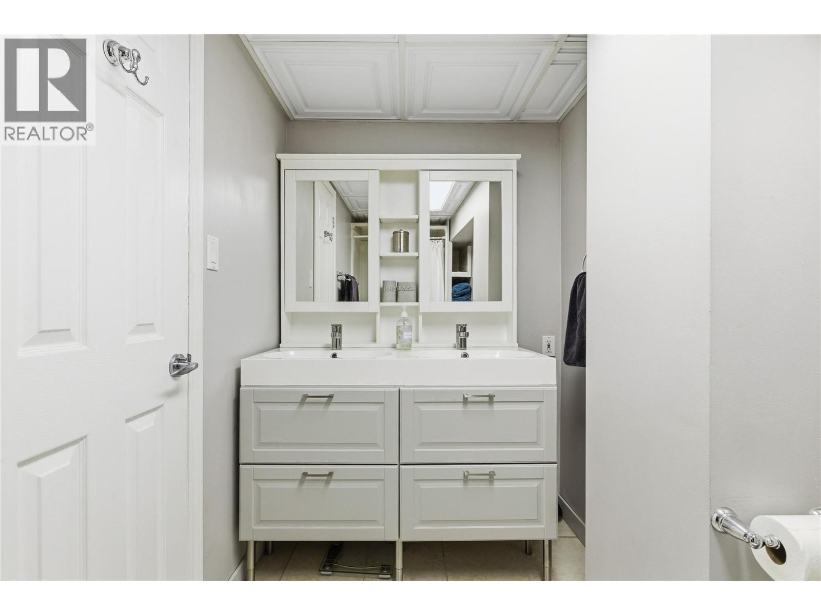 324 Clifton Road N, Kelowna, British Columbia  V1V 1N4 - Photo 23 - 10375192