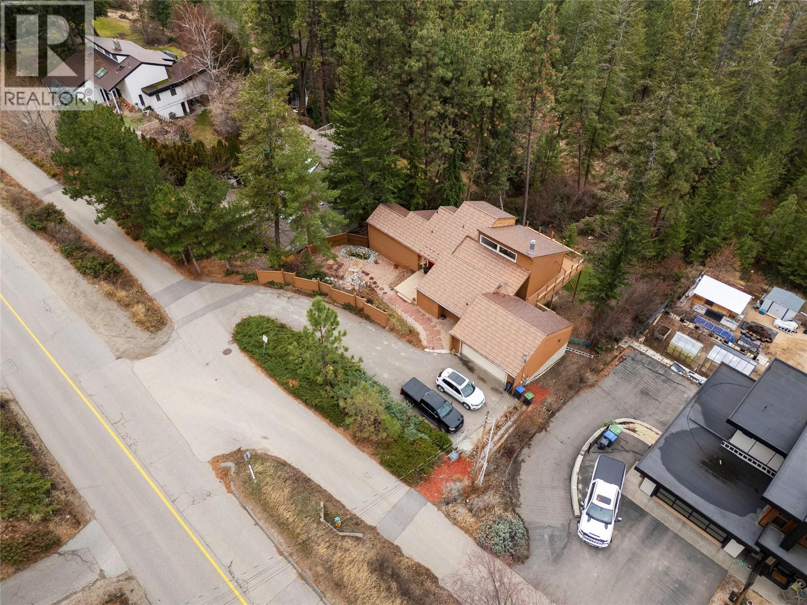 324 Clifton Road N, Kelowna, British Columbia  V1V 1N4 - Photo 47 - 10375192